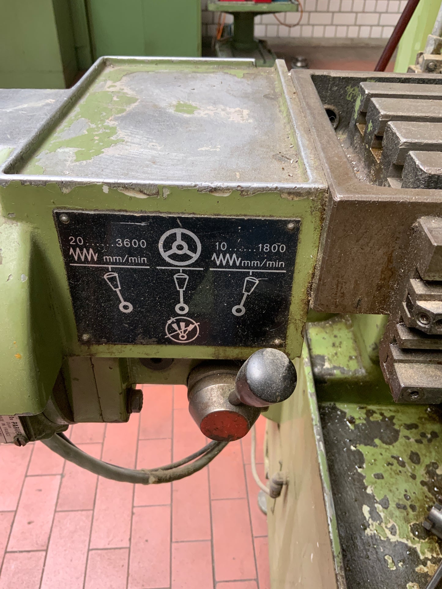 HERMLE 37 Fräsmaschine
