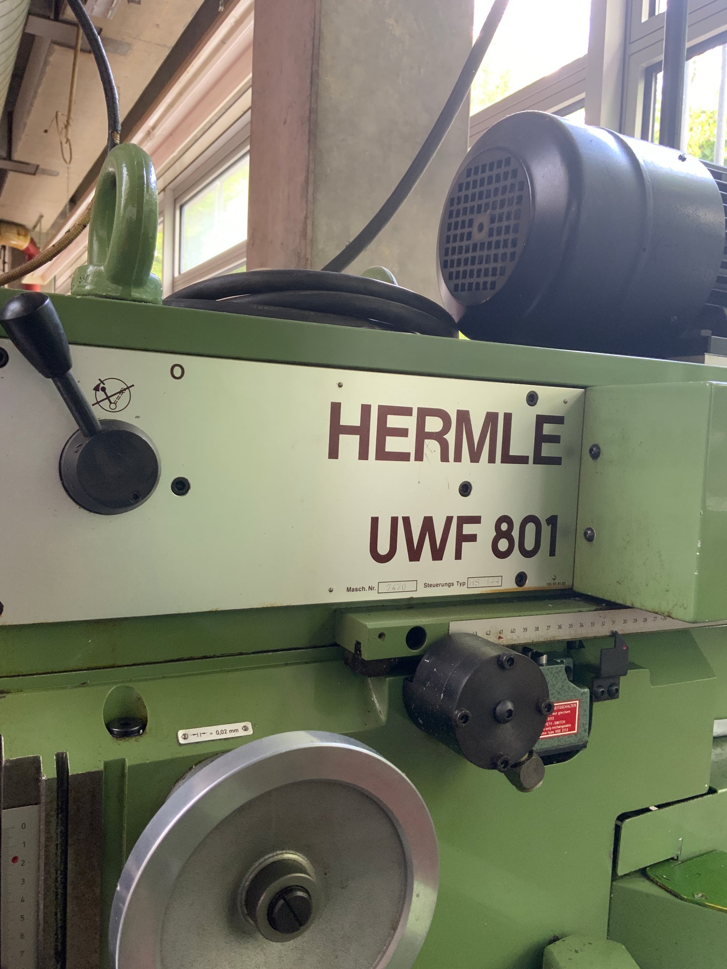 HERMLE UWF 801 - Werkzeugfräsmaschine