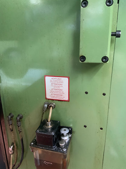 HERMLE UWF 801 - Werkzeugfräsmaschine