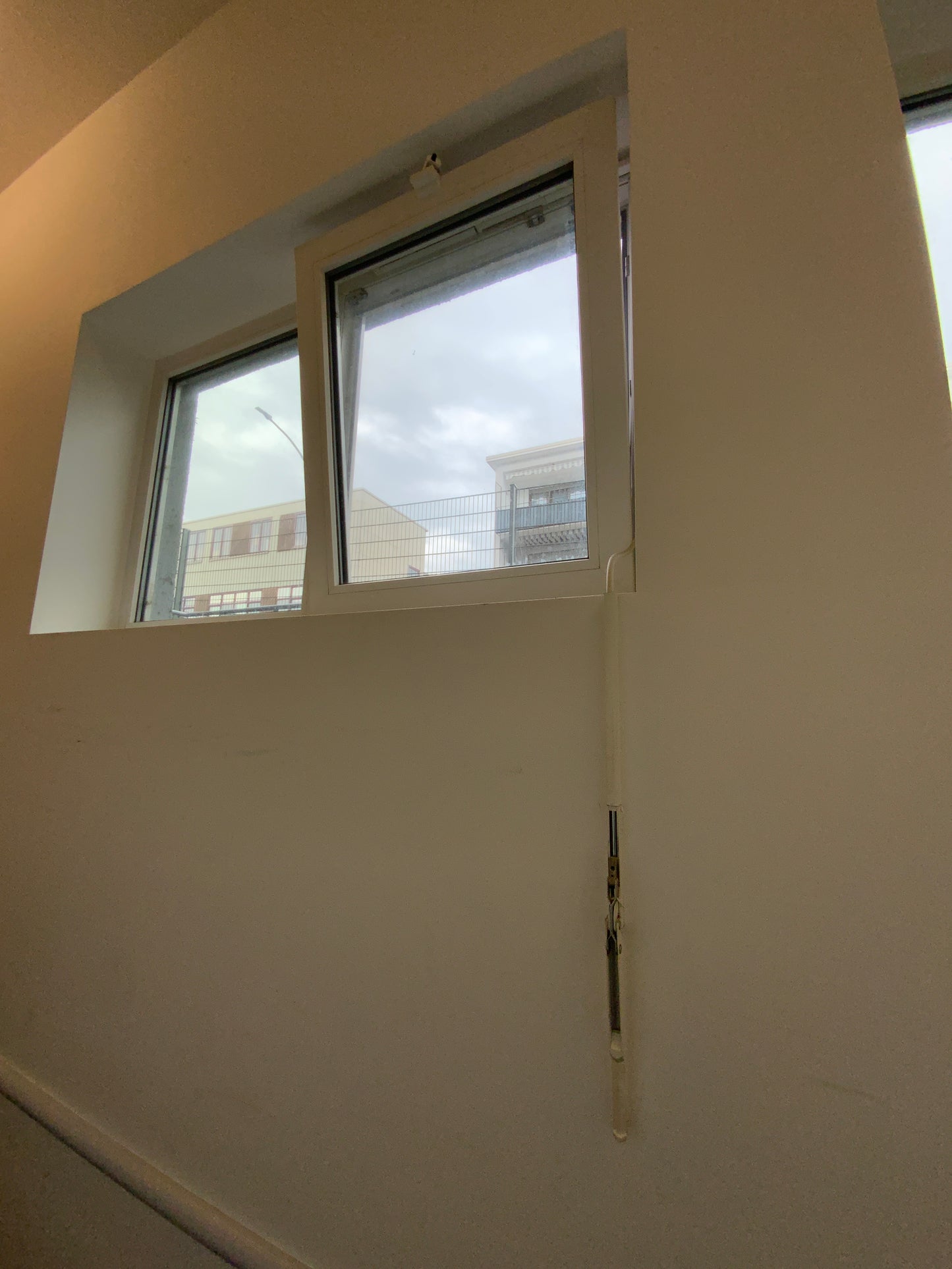 Fenster 2-fach Verglasung - Kunststoff/Alu 164x101 cm