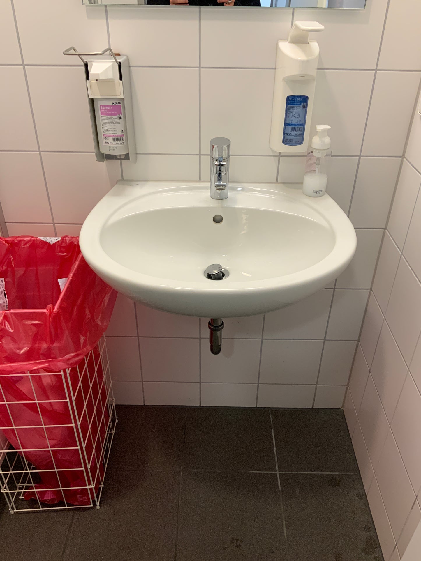 Waschbecken - Keramik 57x47 cm