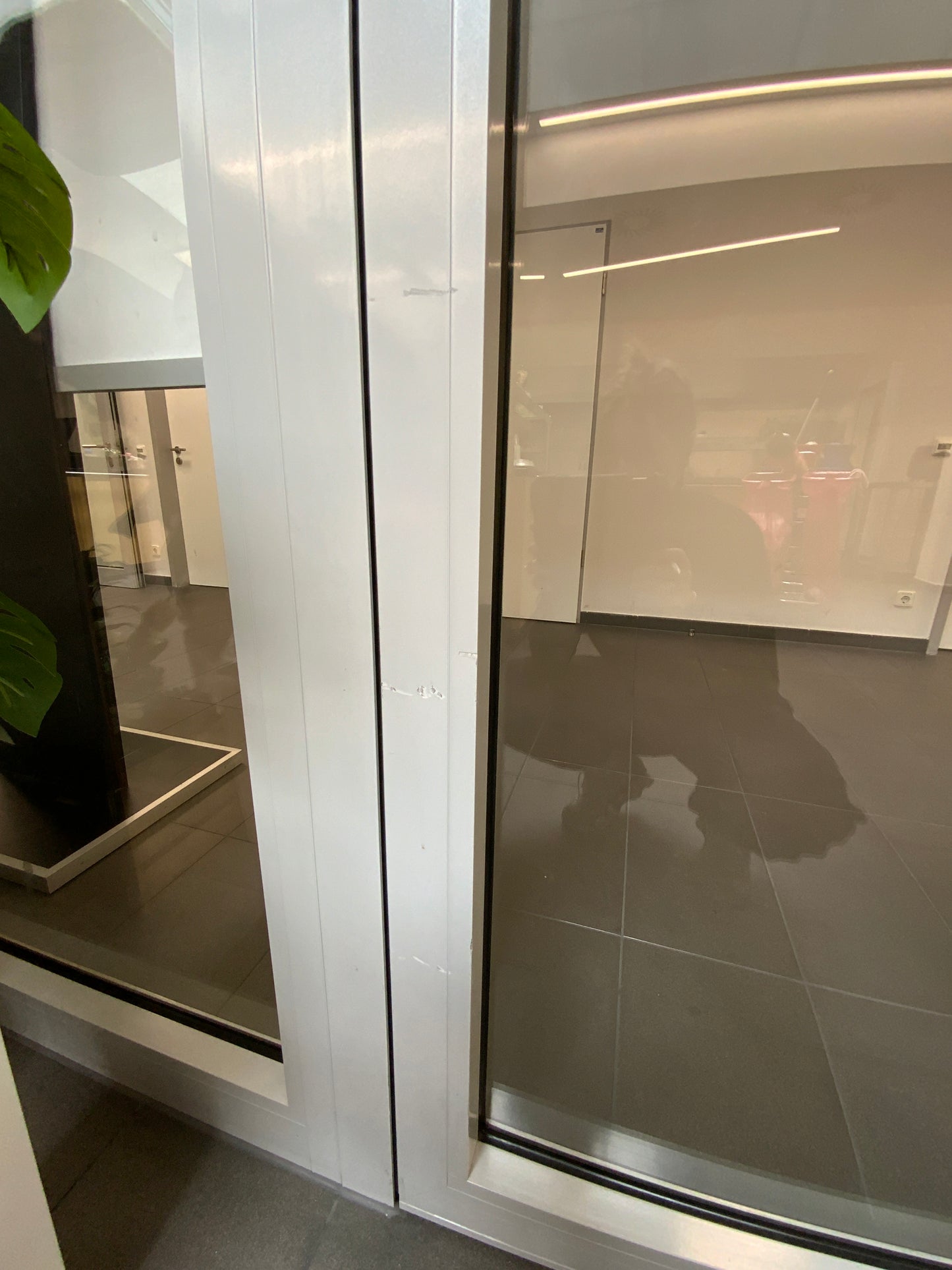 Systemtrennwand - Alu/Glas 577x250x6.5 cm