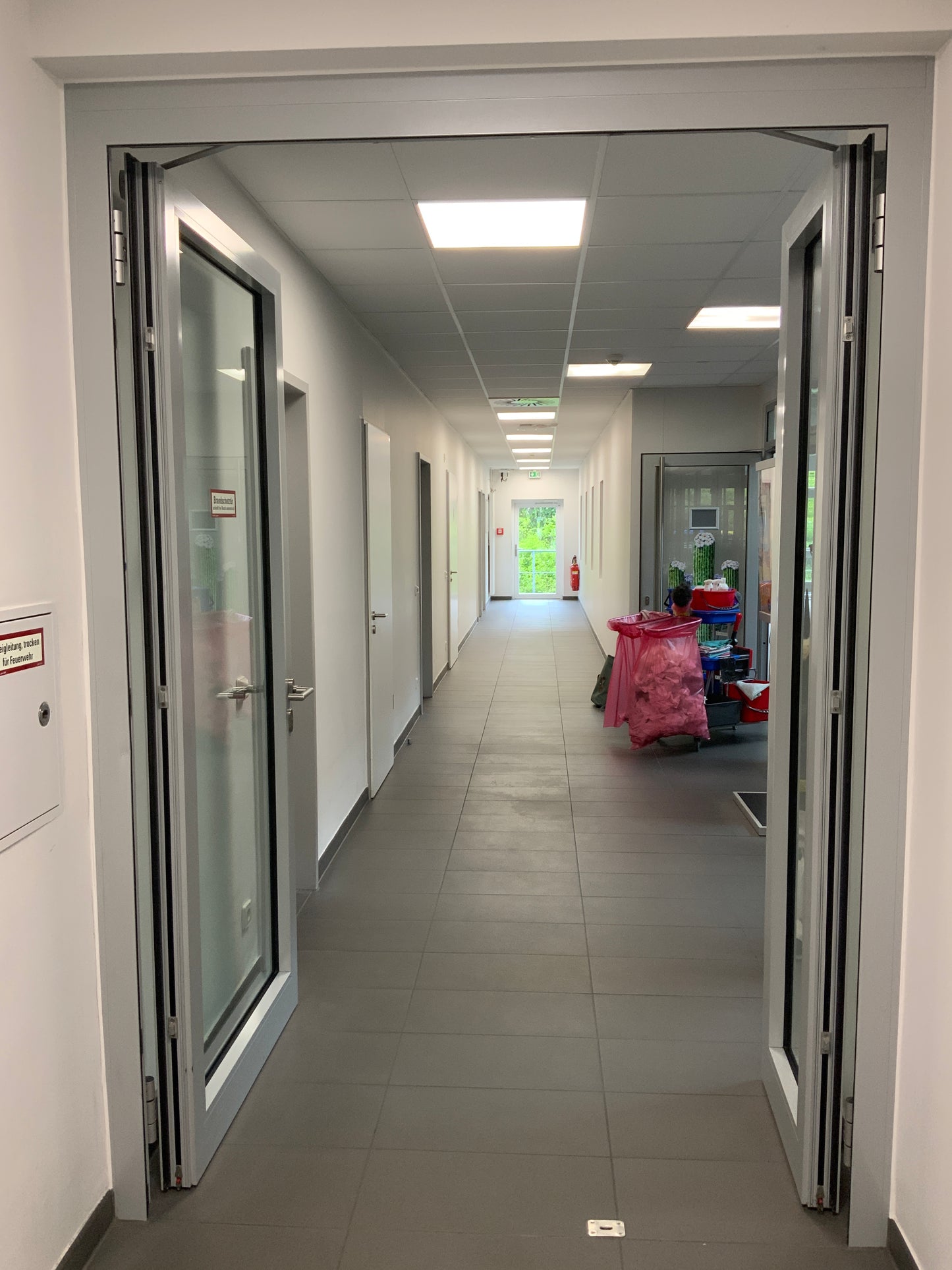 Brandschutztür-Tür mit Glaseinsatz 2-flüglig - T30 RS - innen DIN R - Aluminium/Glas 174x245x8