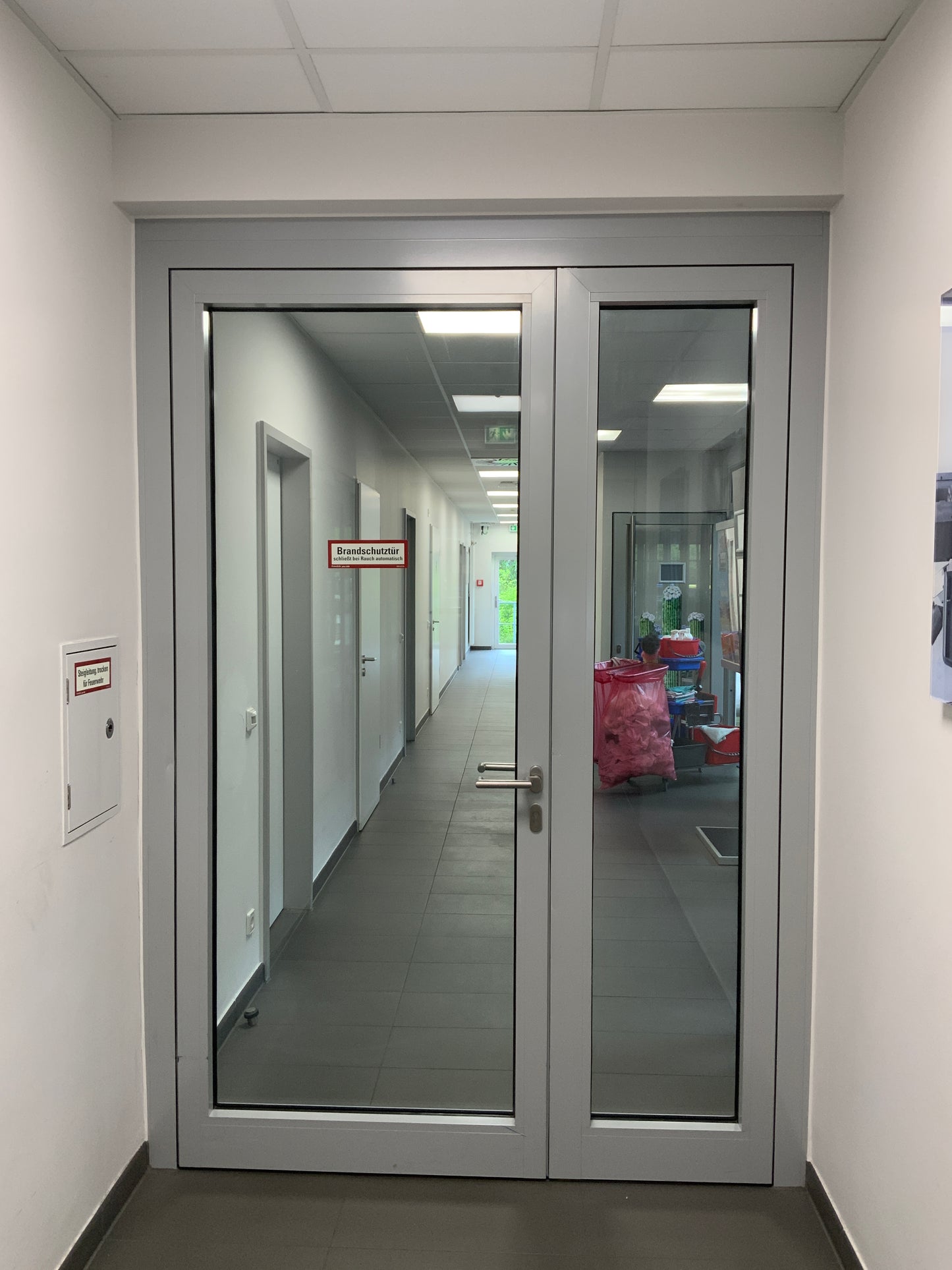 Brandschutztür-Tür mit Glaseinsatz 2-flüglig - T30 RS - innen DIN R - Aluminium/Glas 174x245x8
