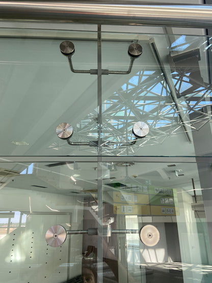 Glas-Faltwandsystem Typ 1 A/B (auf Edelstahlschiene) – ReUse