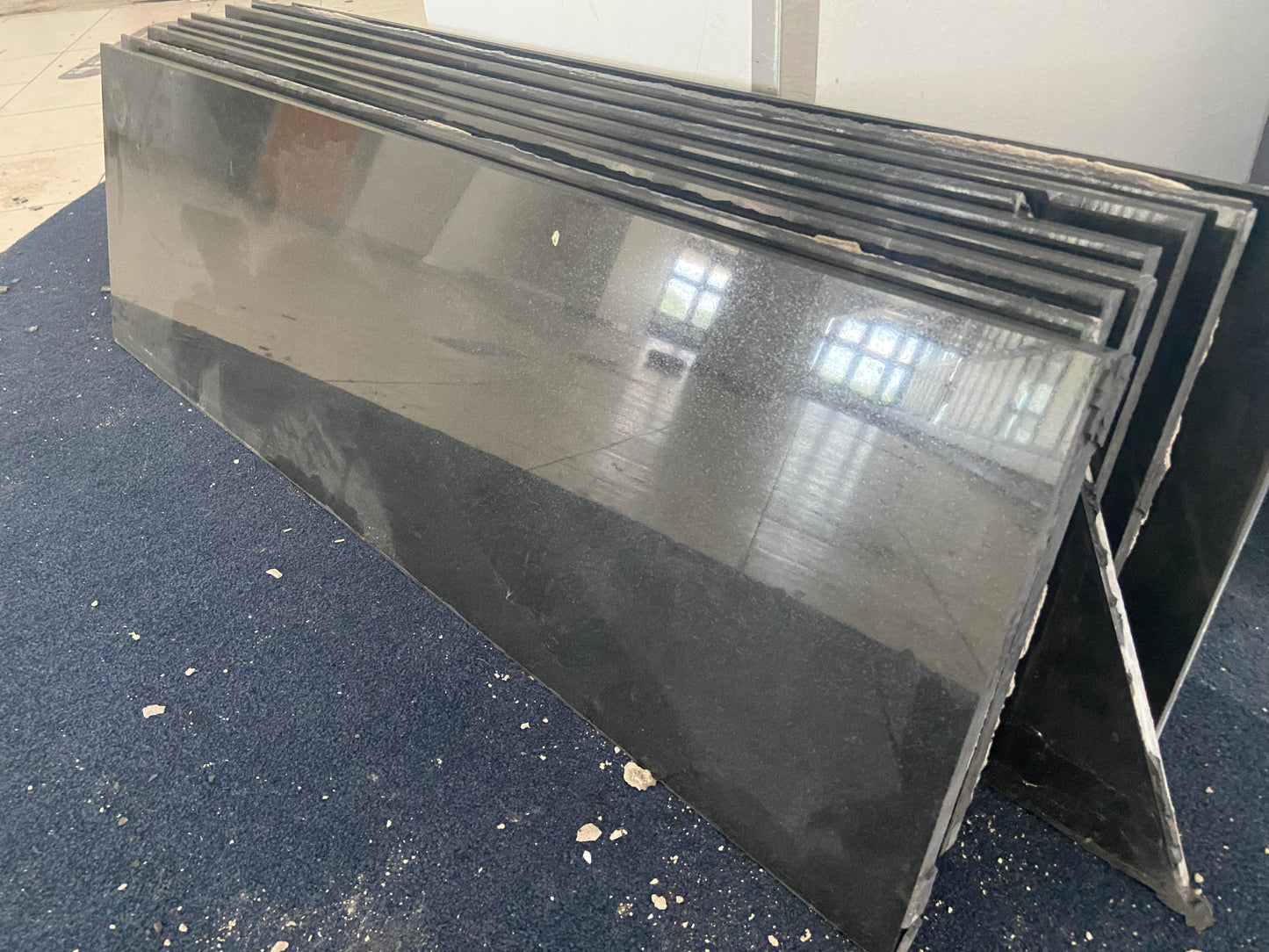 Schwarzer Granit (Poliert) – 1250 x 400 mm, Stärke ca. 30 mm