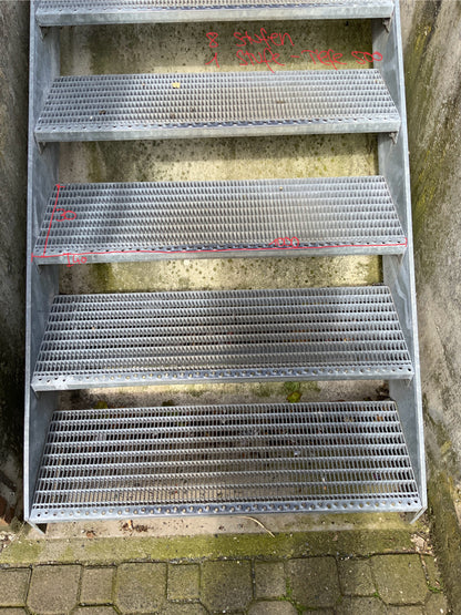 Treppe  aussen