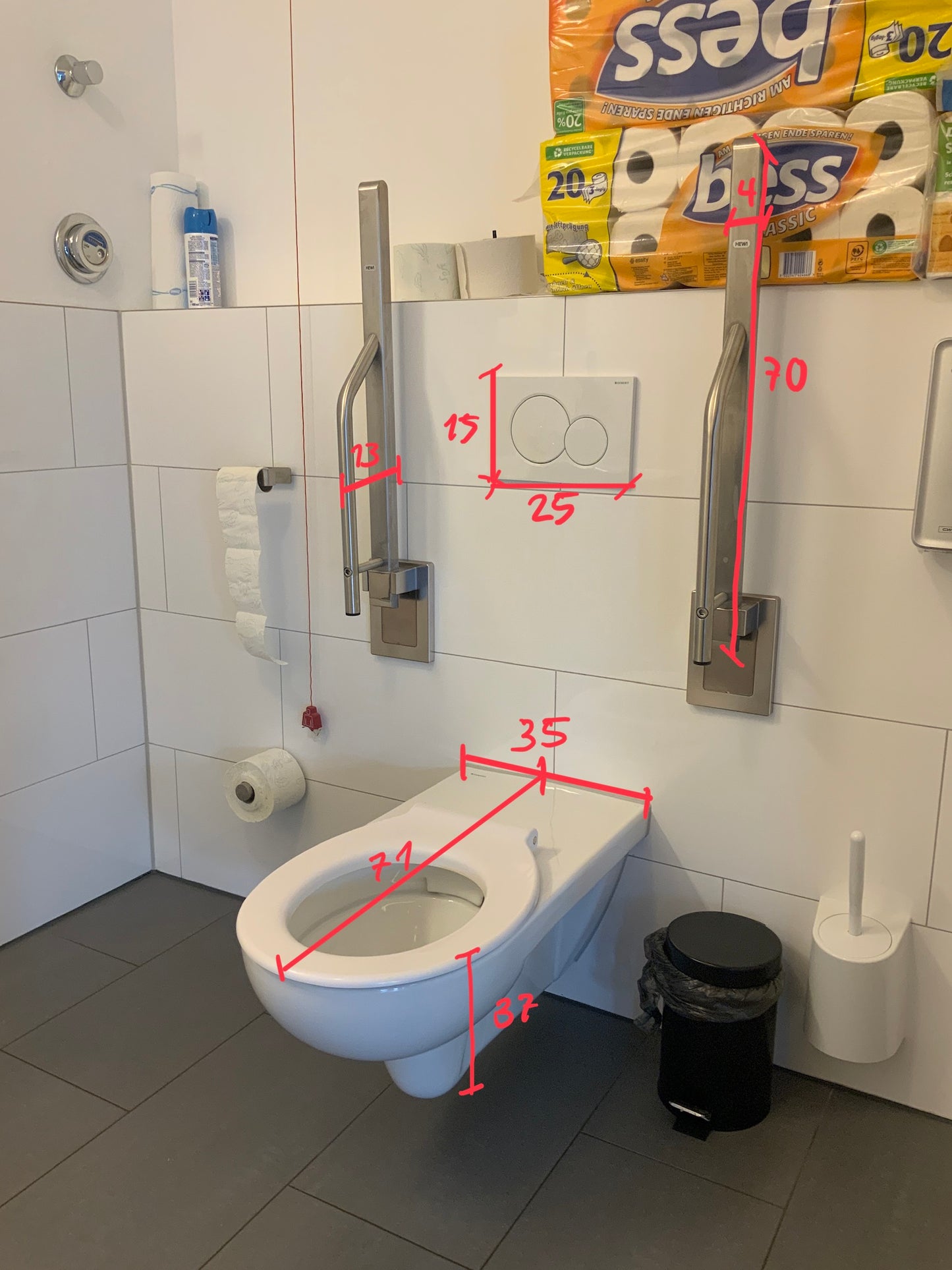 Barrierefreie WC Ausstattung