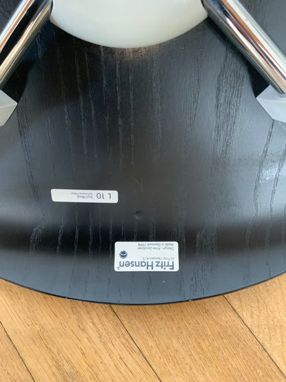 Fritz Hansen Serie 7 3107 Stuhl - schwarz/verchromt
