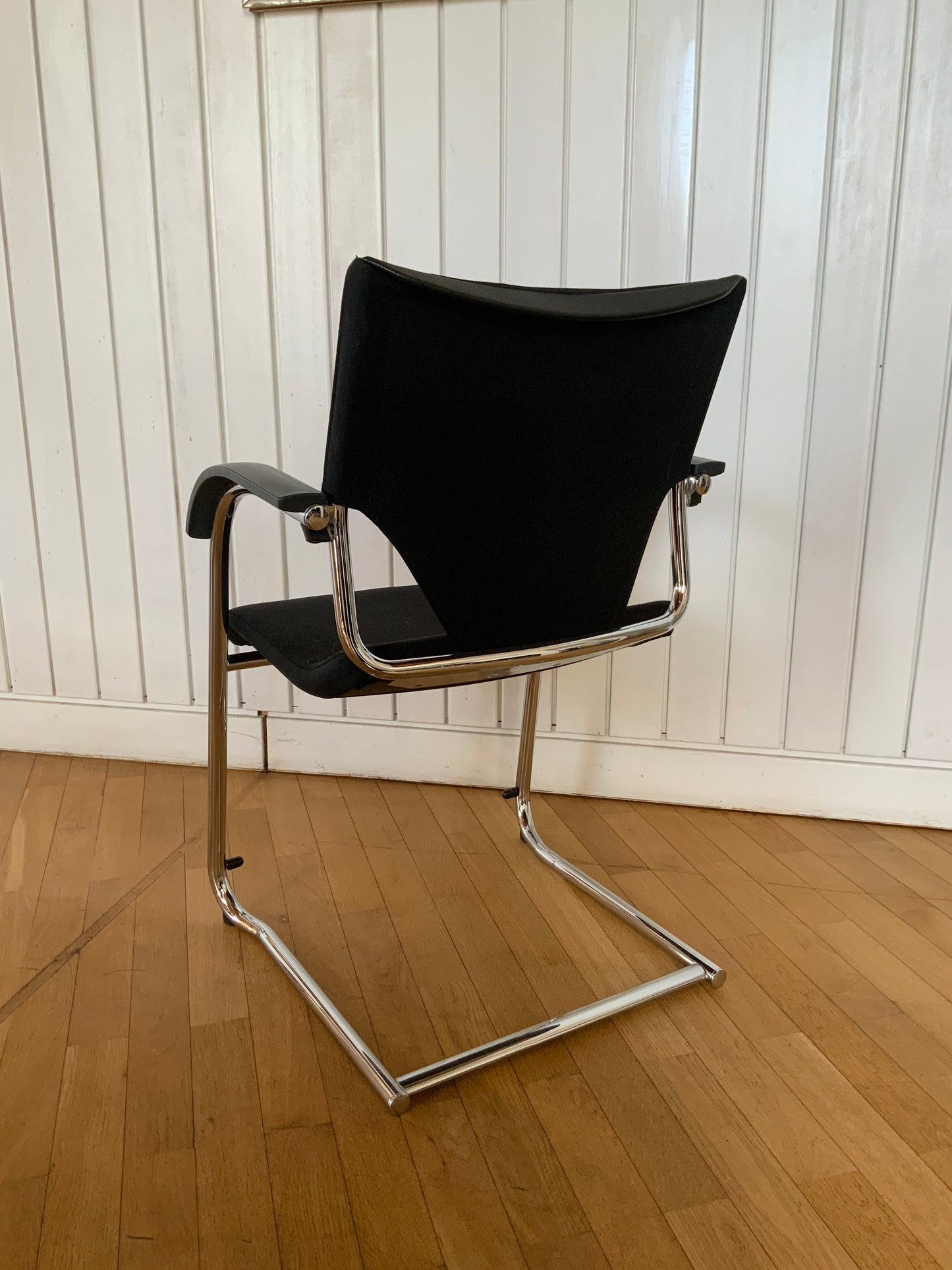 Wilkhahn Modus 277/7 Freischwinger - schwarz/verchromt