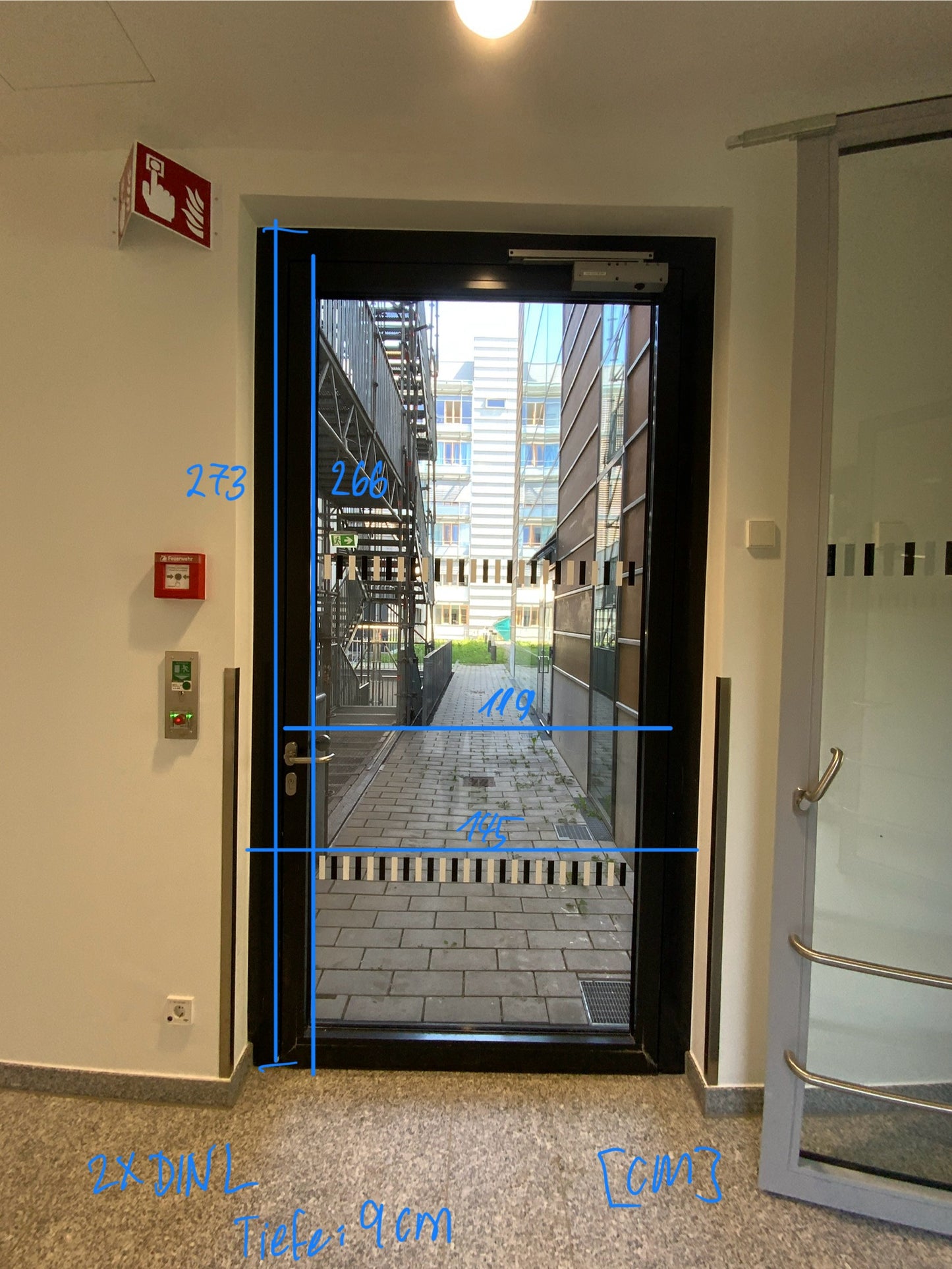 Tür/Türanlage - DIN L- Aluminium/Glas - 145x273x8cm