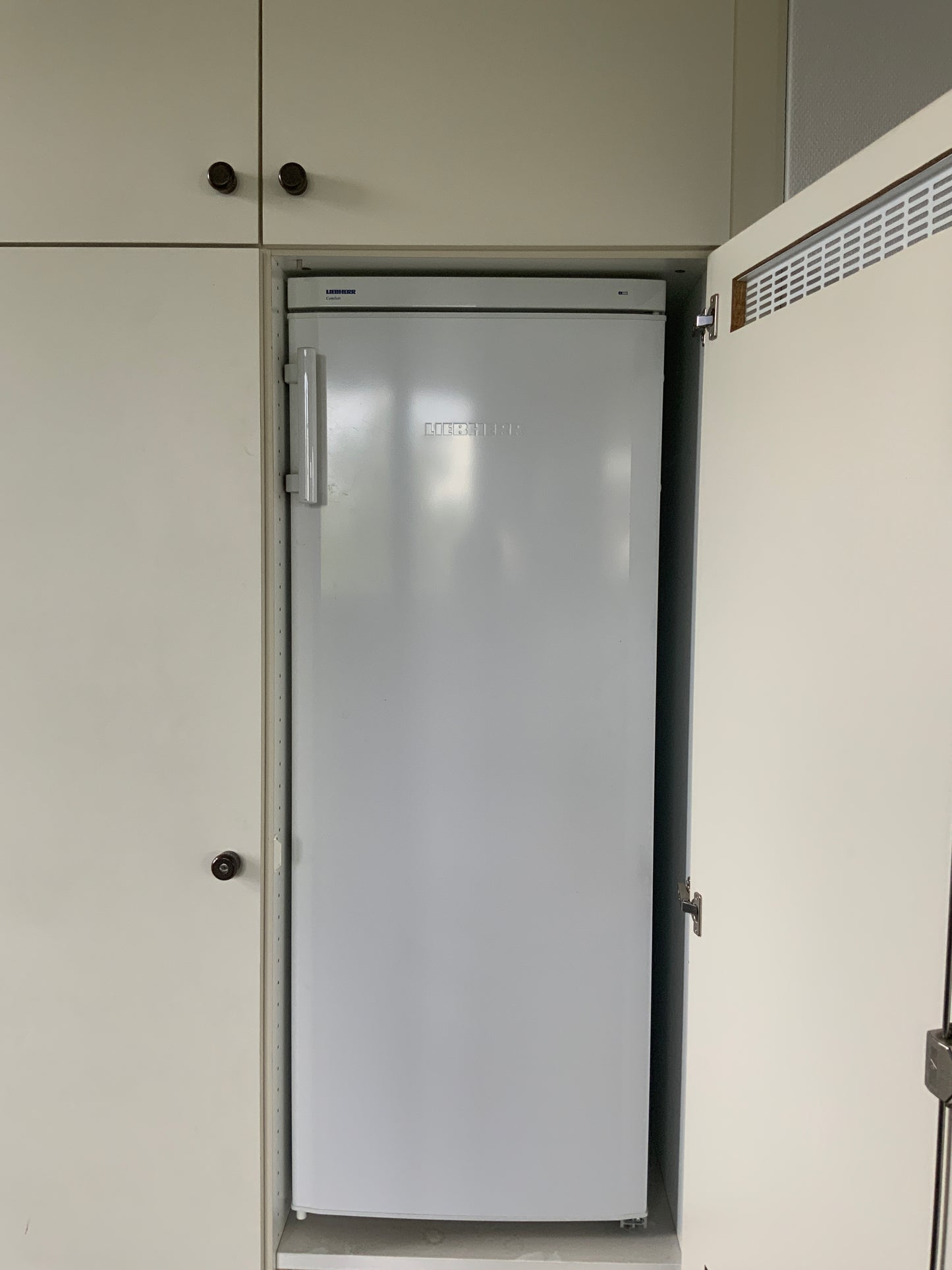 LIEBHERR Kühlschrank  55x142x62.8 cm