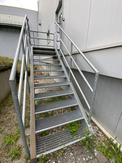 Treppenanlage - Außen - Stahl - 1230x2070x4180 mm