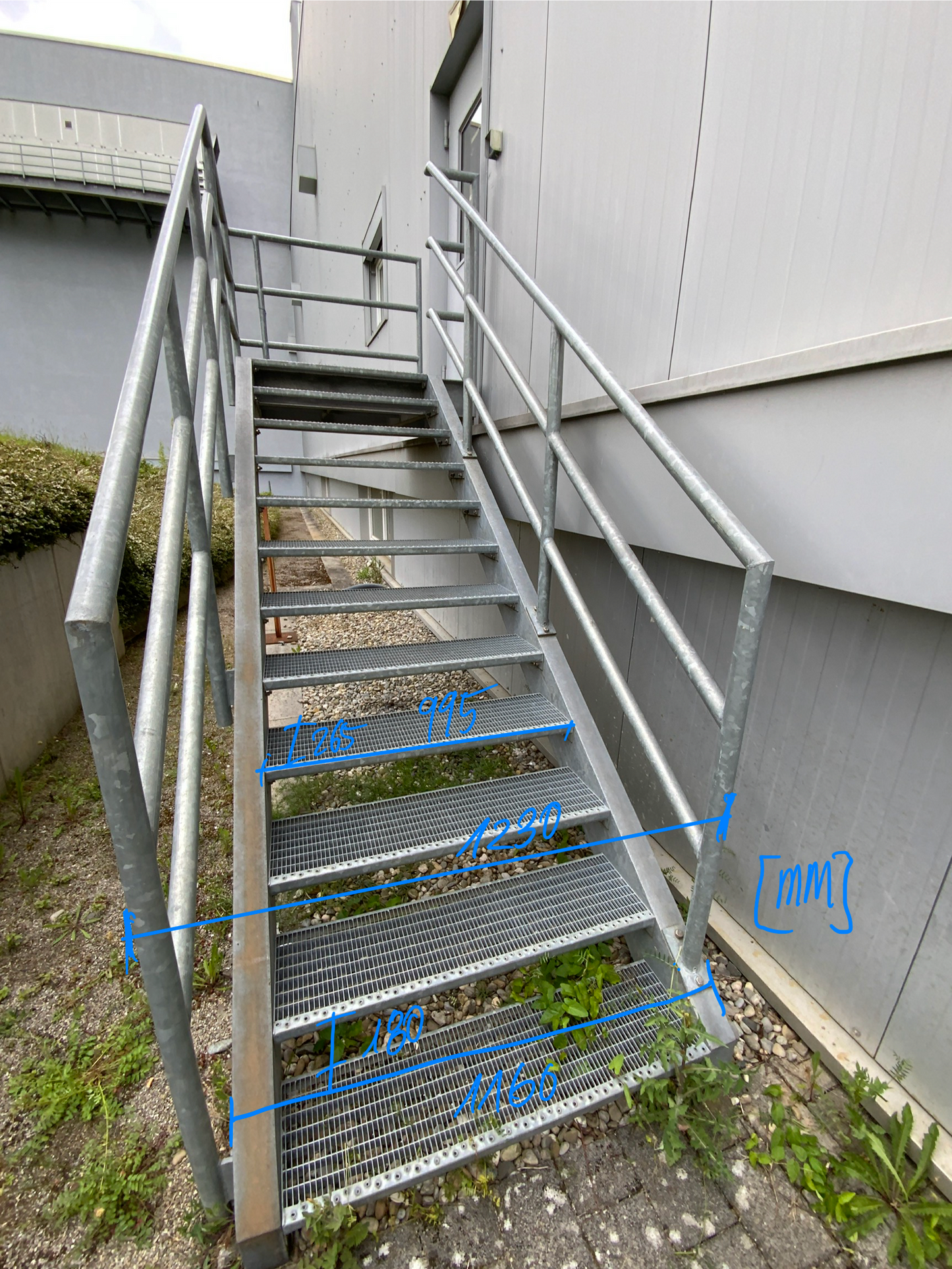 Treppenanlage - Außen - Stahl - 1230x2070x4180 mm