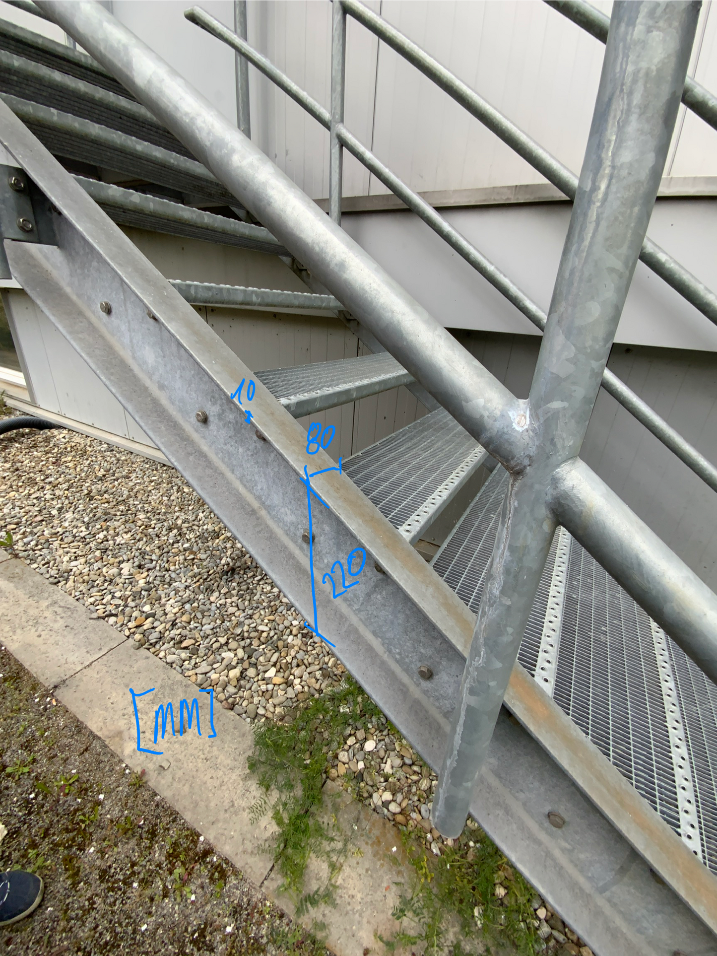Treppenanlage - Außen - Stahl - 1230x2070x4180 mm