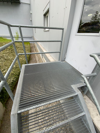 Treppenanlage - Außen - Stahl - 1230x2070x4180 mm