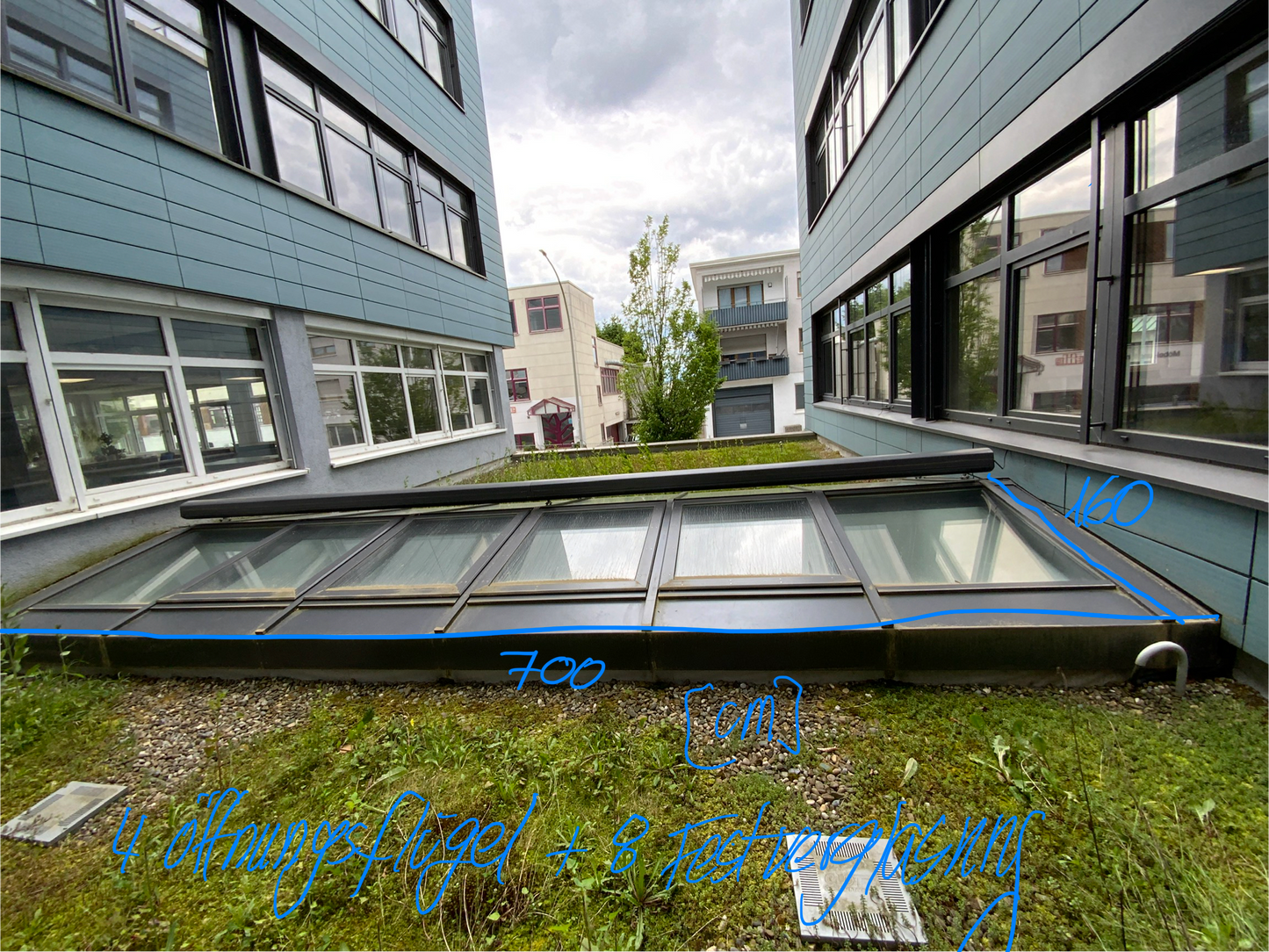 Dachverglasung/Lichtschacht - Metall/Glas  L 700x B 320cm