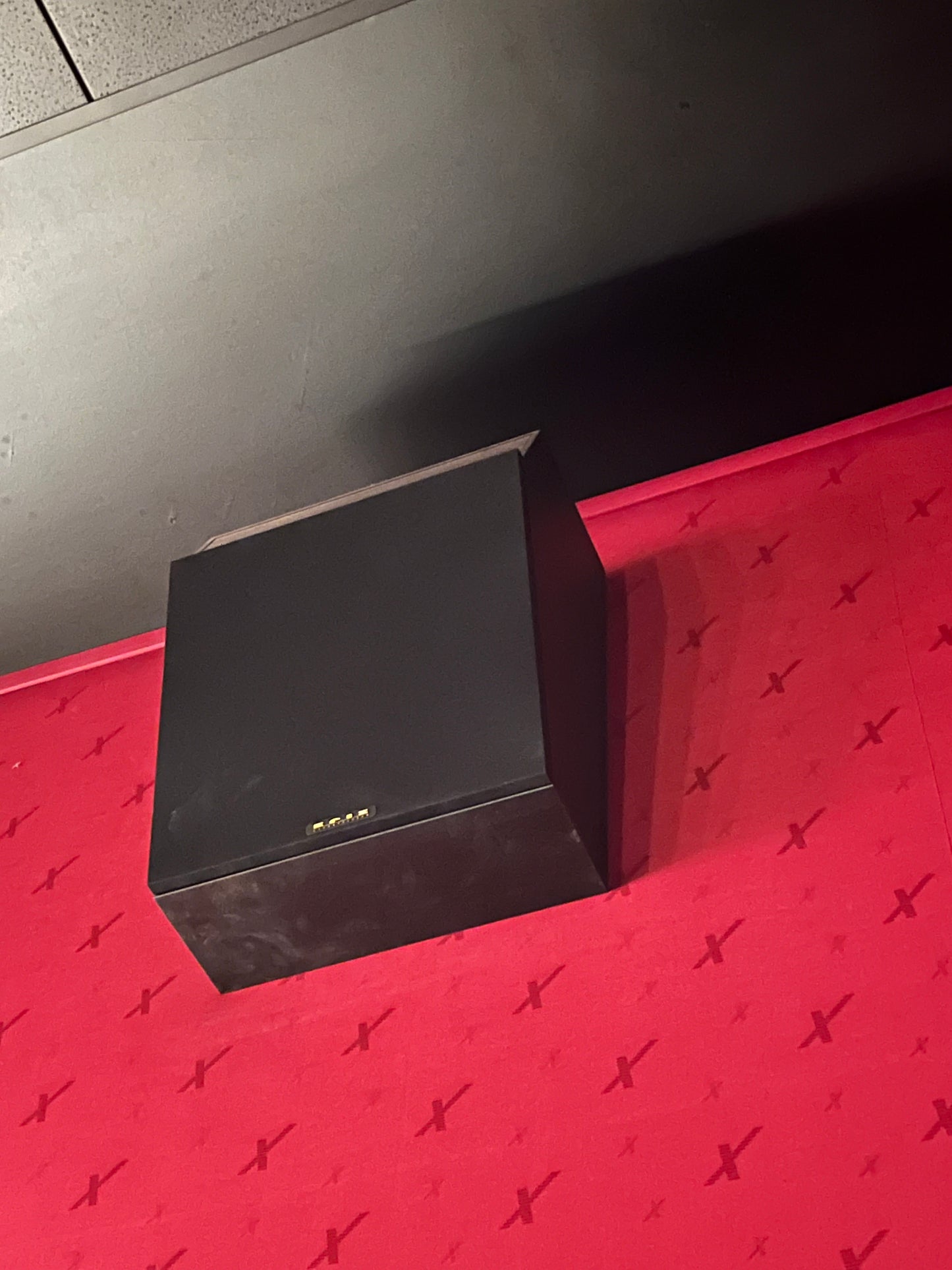 Surround Speaker Krix kx-1850 495x250x390