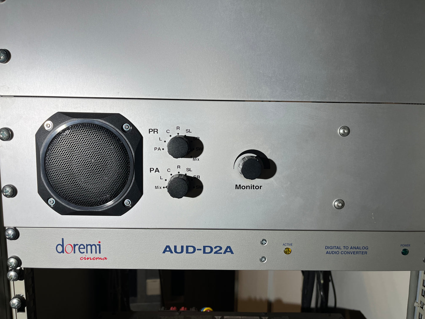 Audio Converter - doremi cinema AUD-D2A