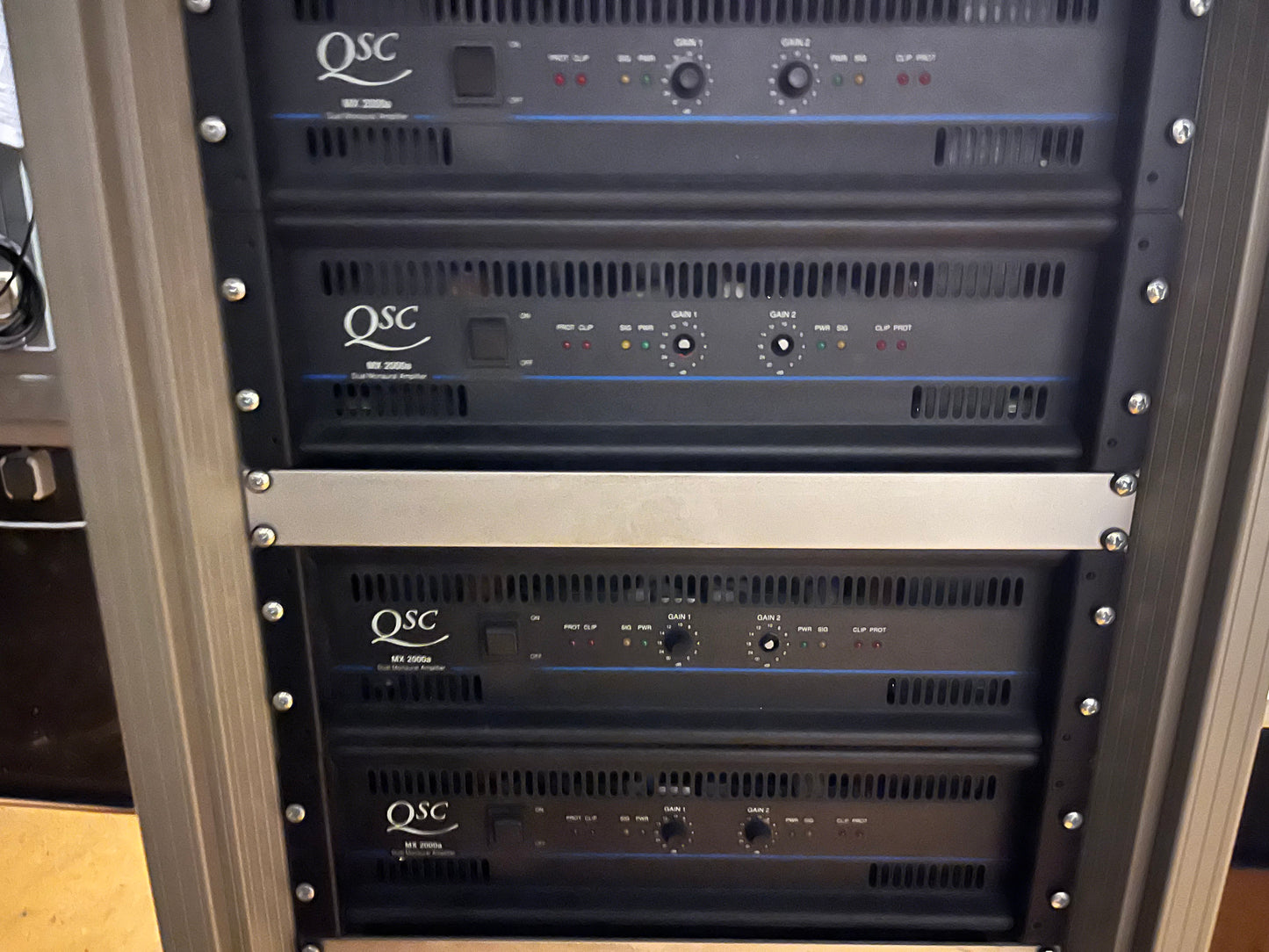 Audio Leistungsverstärker - QSC MX 2000a