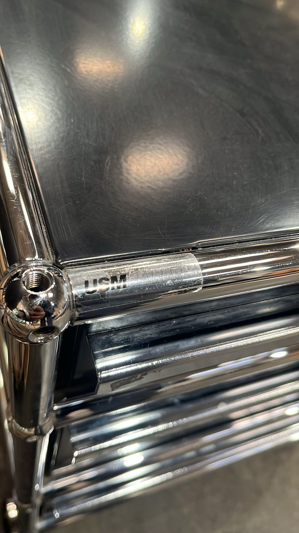 USM Haller Rollcontainer, drei abschließbare Schubladen, Graphitschwarz