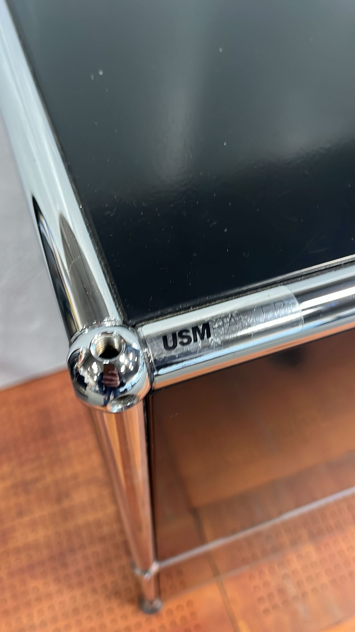 USM Haller Sideboard, Schwarz, Resopal-beschichtet, Softclose