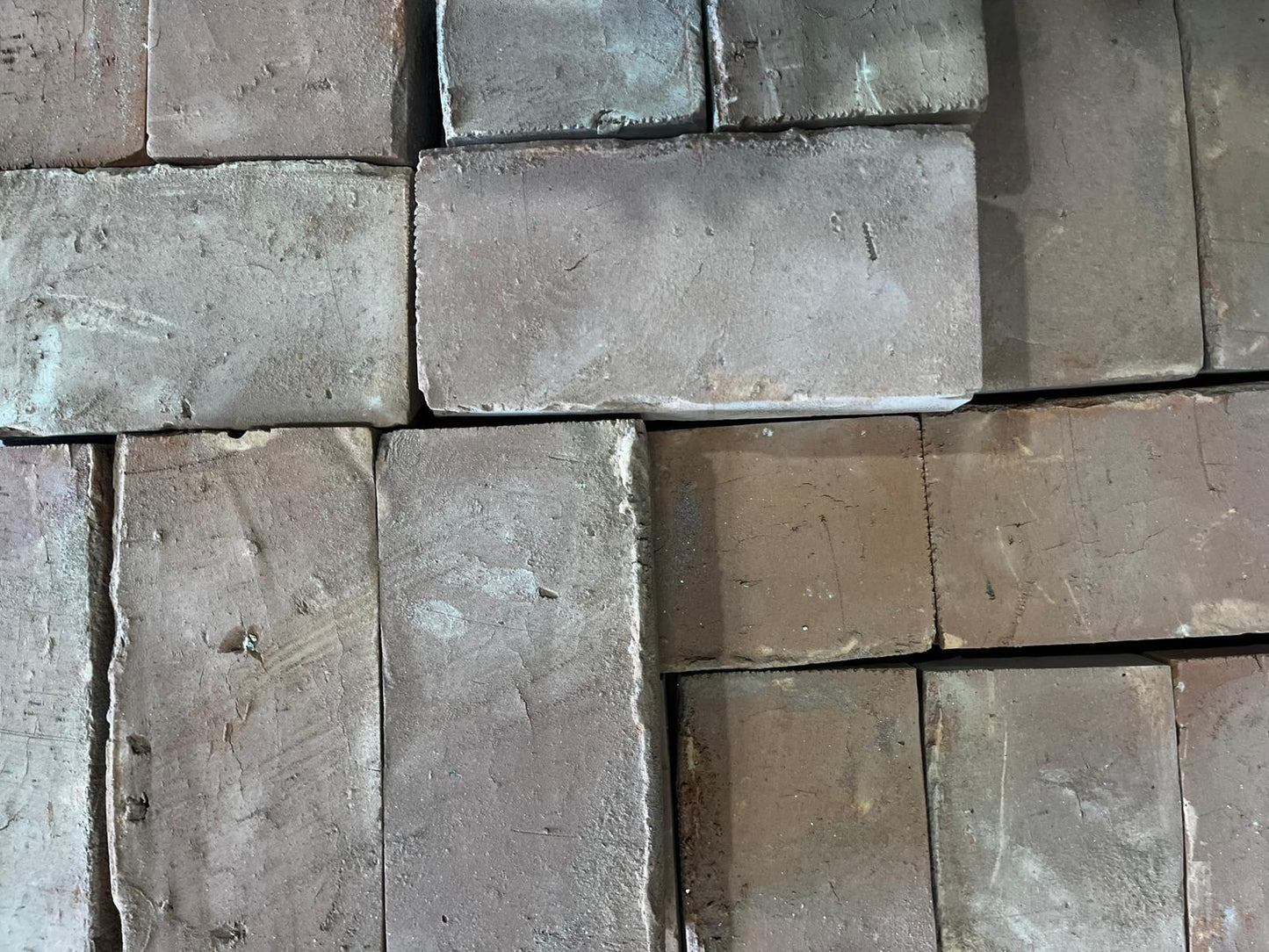 Ziegelsteine im Reichsformat 240 x 120 x 55 mm