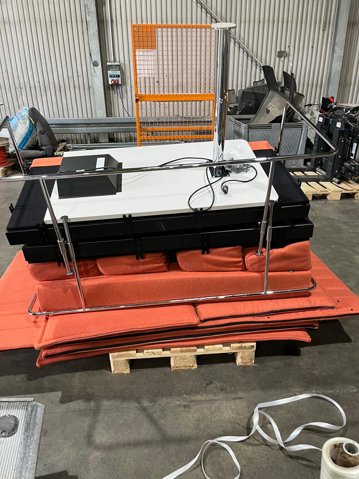 Vitra „Alcove Cabin 2-Seater Highback“ – geräumige Besprechungs- & Arbeitsnische