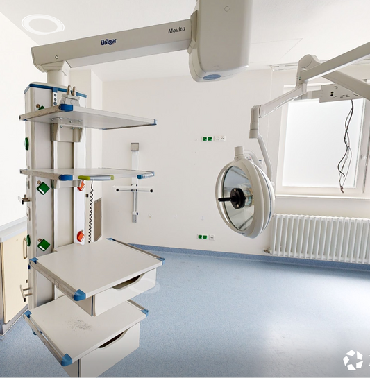 Dräger Movita Deckenversorgungseinheit inkl. Sola Premium OP-Lampe