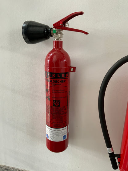 Feuerlöscher Göckler 255x570x115